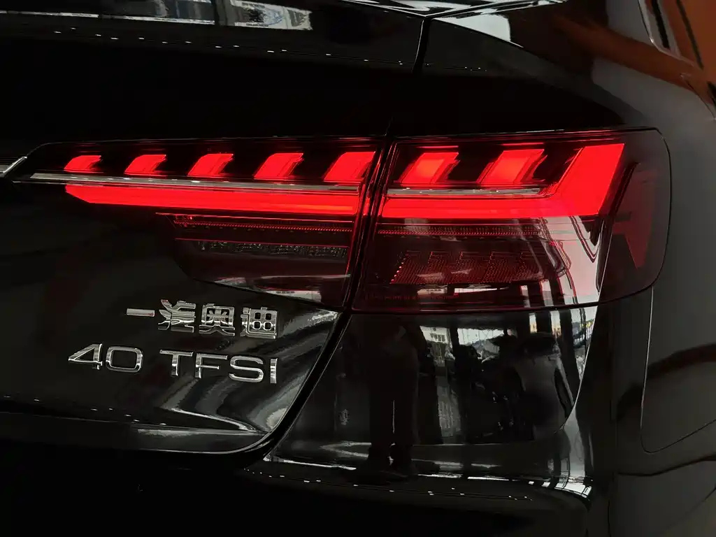 AUDI A4L 2021