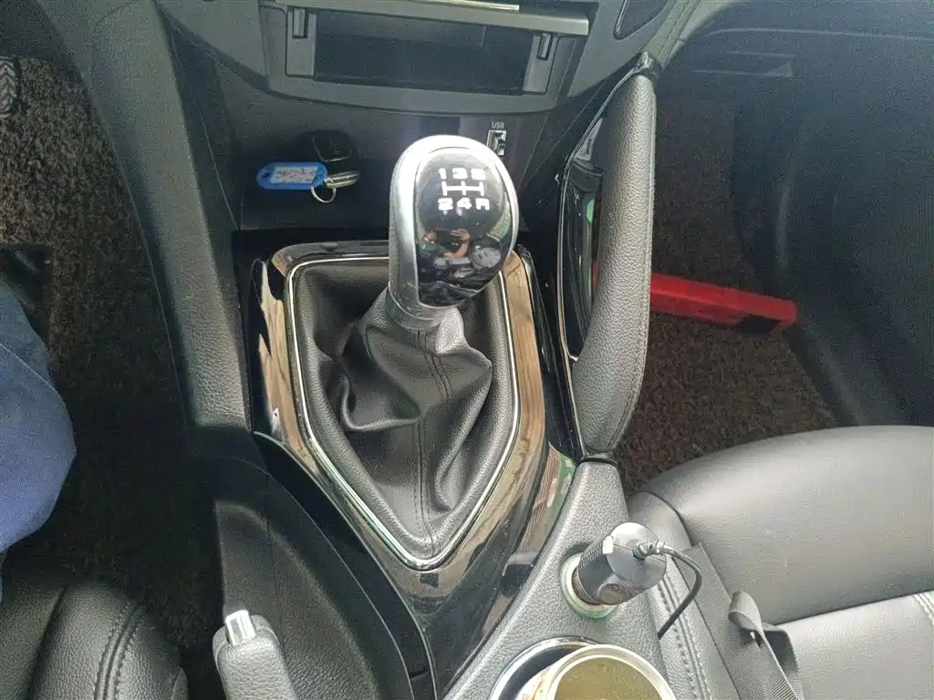 DONGFENG AEOLUS AX7 2016