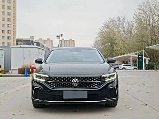 VOLKSWAGEN PASSAT 2024