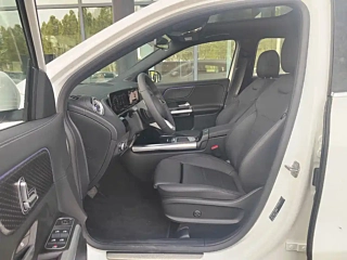 MERCEDES BENZ GLA 2024 YEAR GLA 200 2024