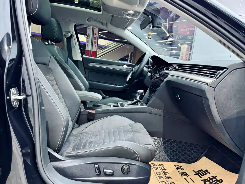 VOLKSWAGEN MAGOTAN 2022