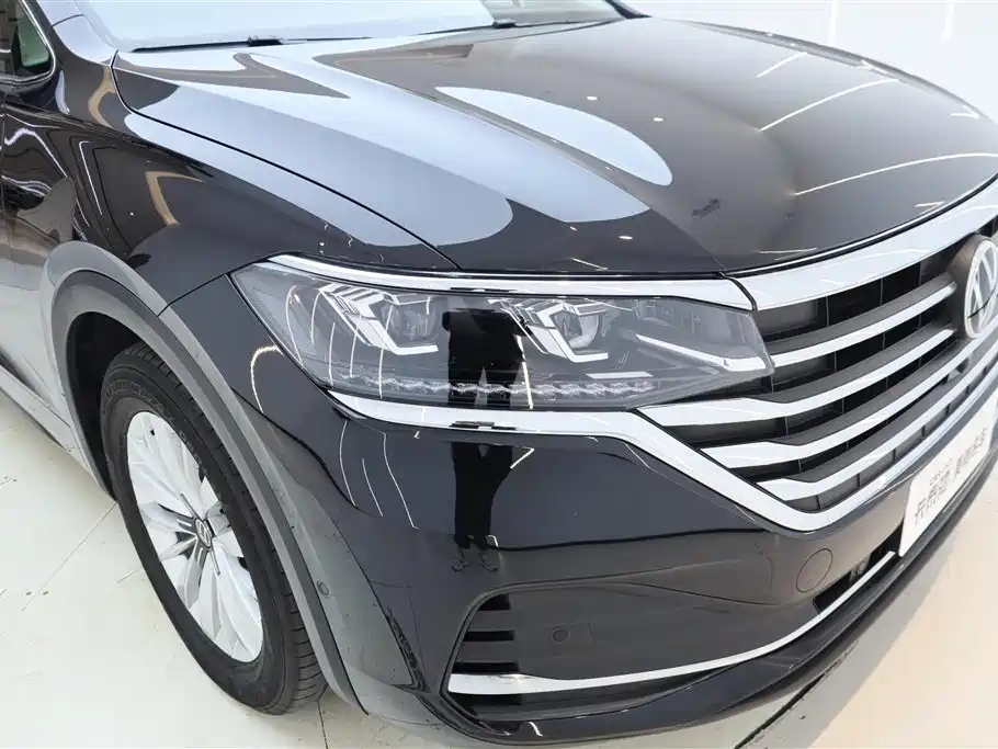 VOLKSWAGEN VILORAN 2024