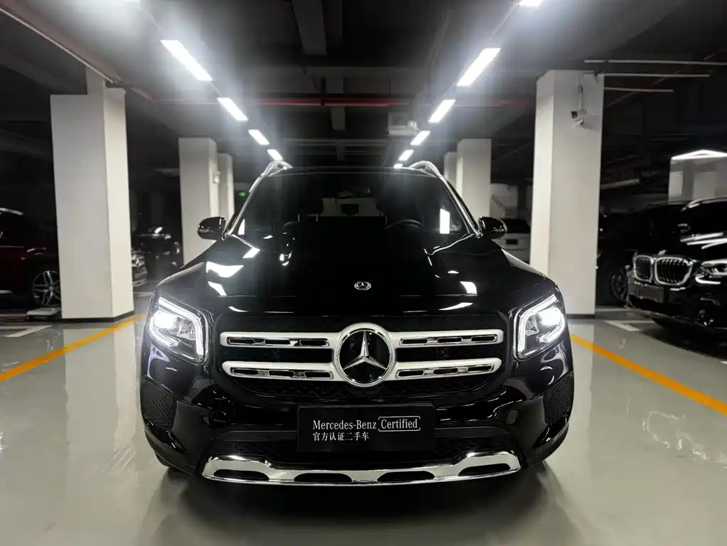 MERCEDES BENZ GLB 2023