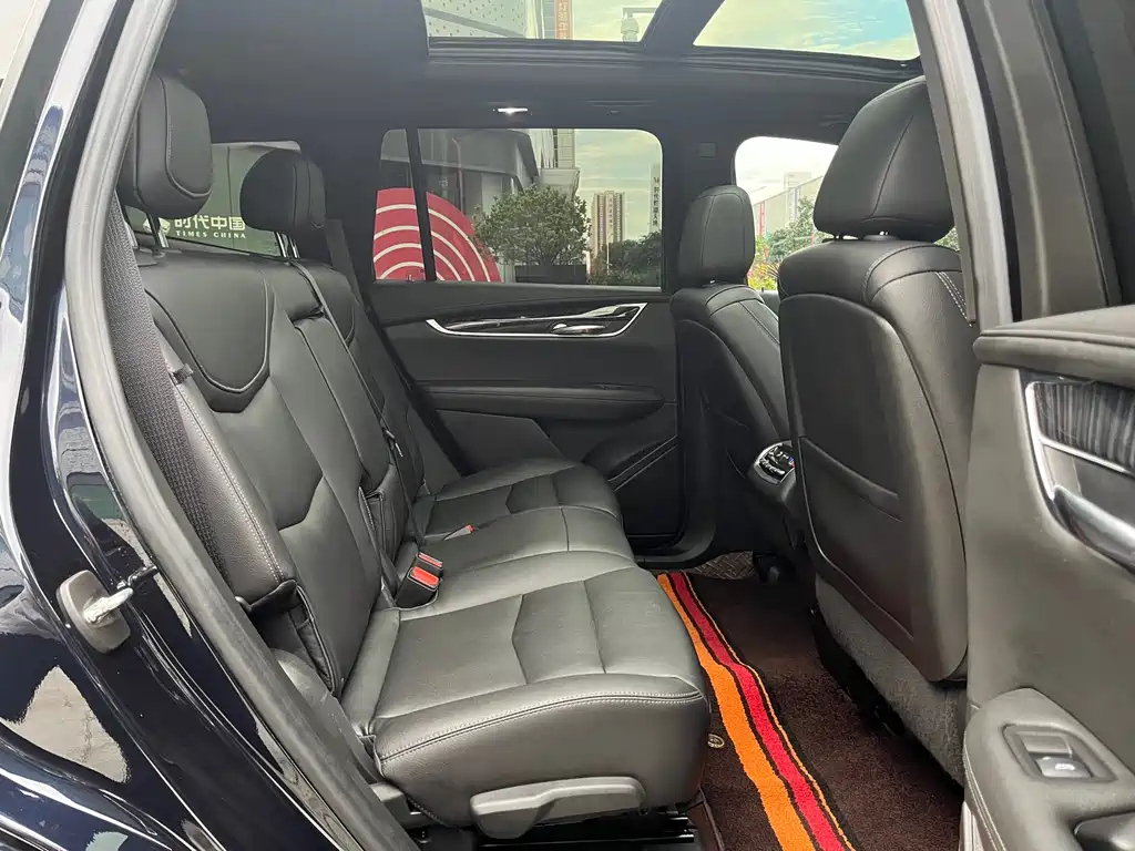 CADILLAC XT6 2023