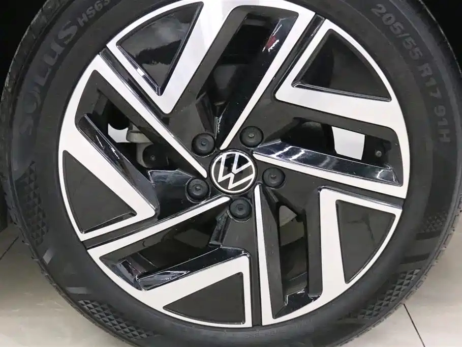 VOLKSWAGEN SAGITAR 2023