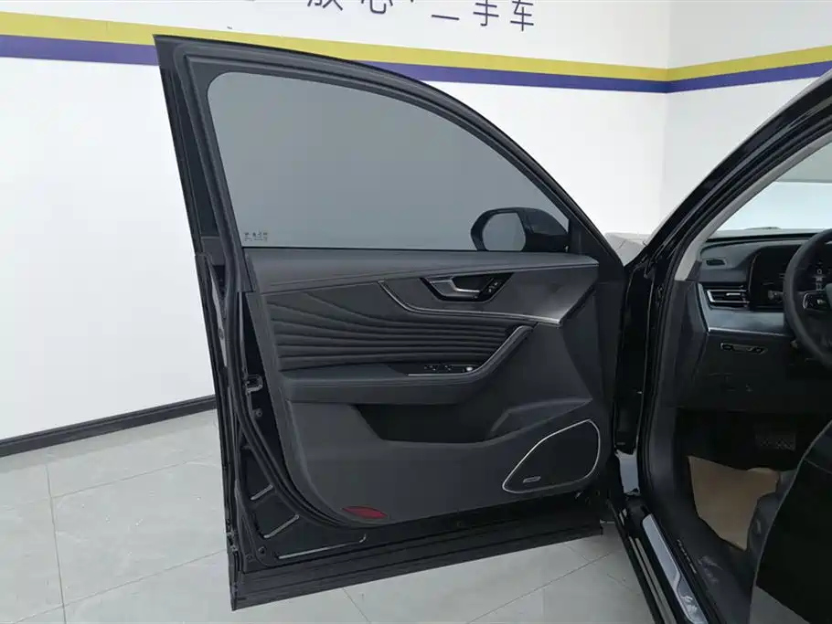 HONGQI HS5 2024