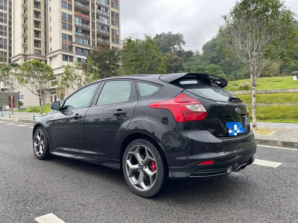 FORD FOCUS IMPORT 2014