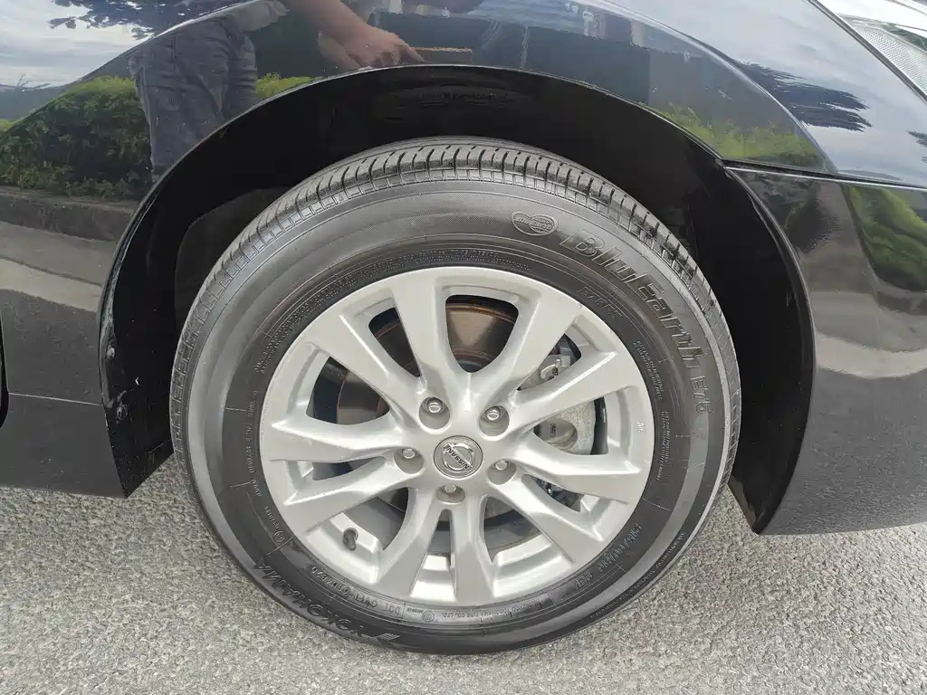 NISSAN TEANA 2015