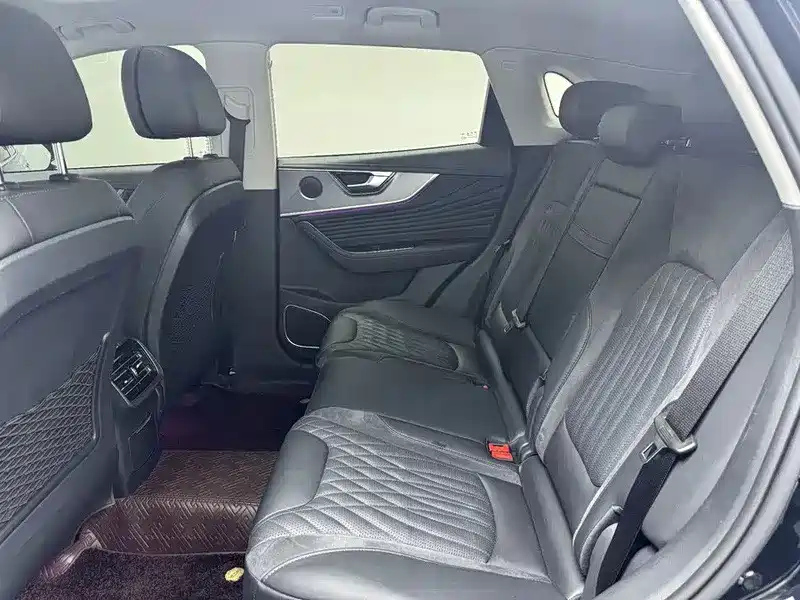 HONGQI HS5 2023