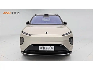 NIO ES8  2024