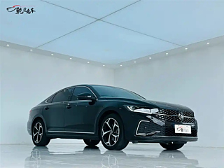 VOLKSWAGEN PASSAT 2024
