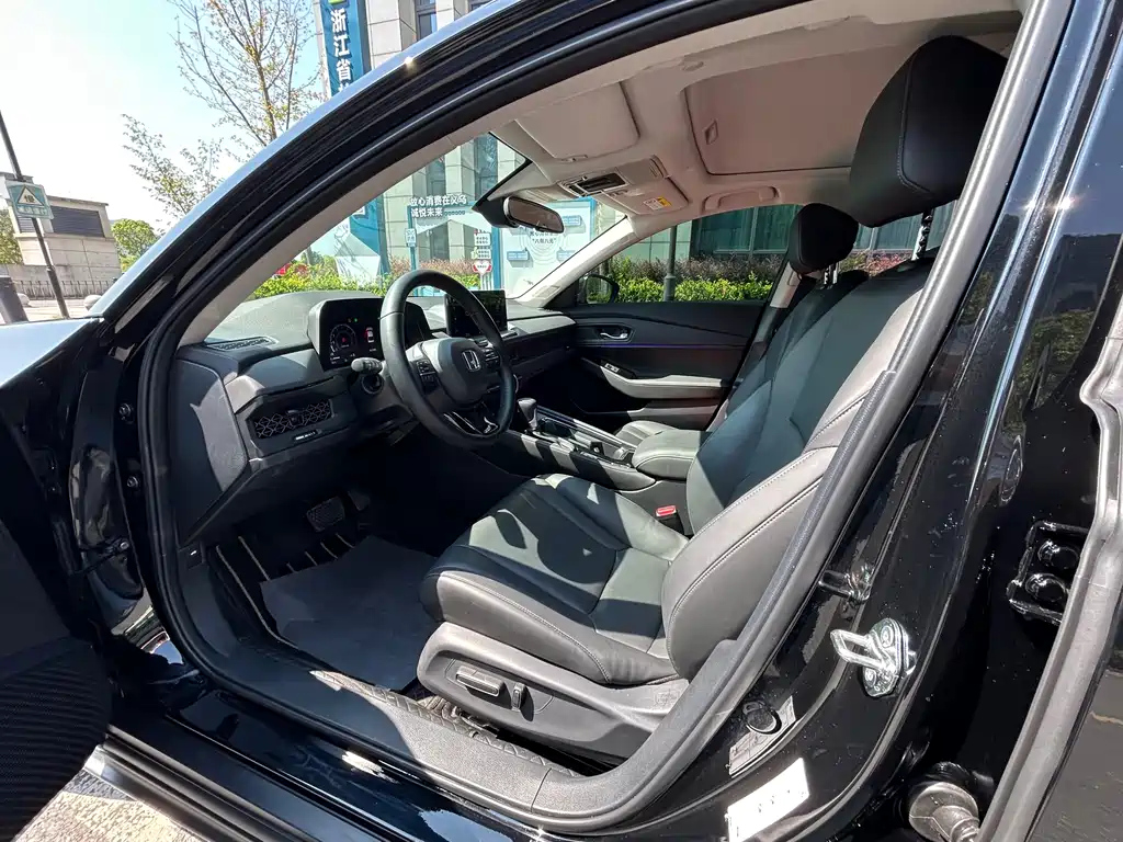 HONDA ACCORD 2025