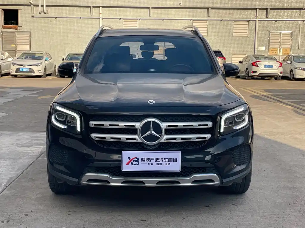 MERCEDES BENZ GLB 2023