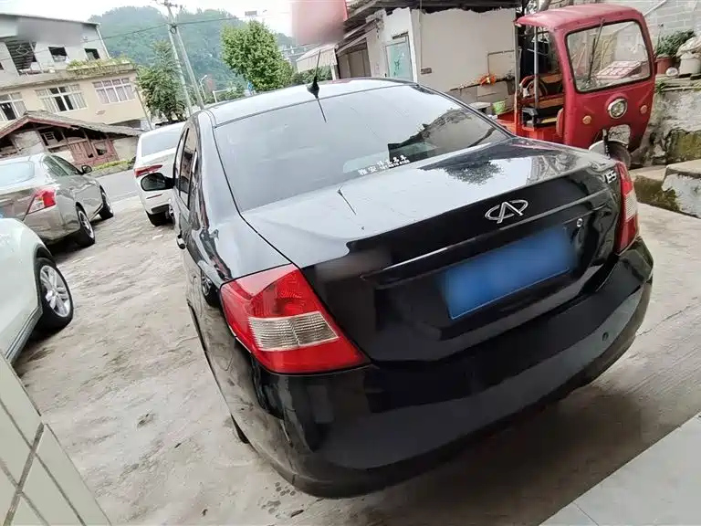 CHERY E5 2013