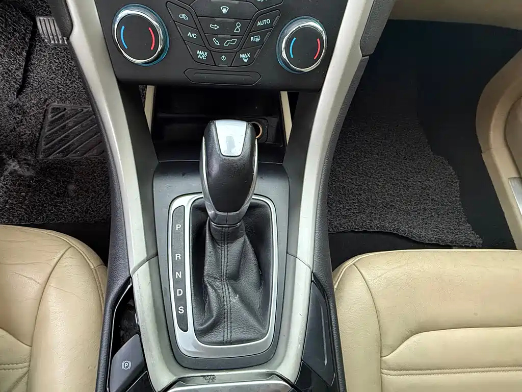 FORD MONDEO 2014