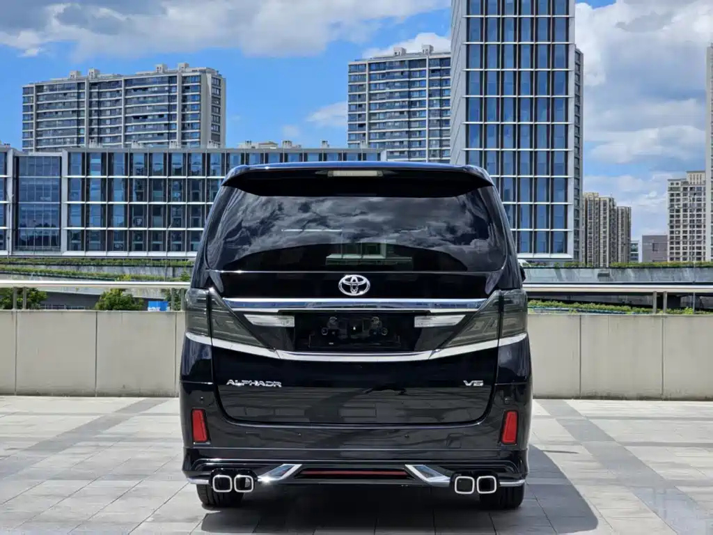 TOYOTA ALPHARD 2012