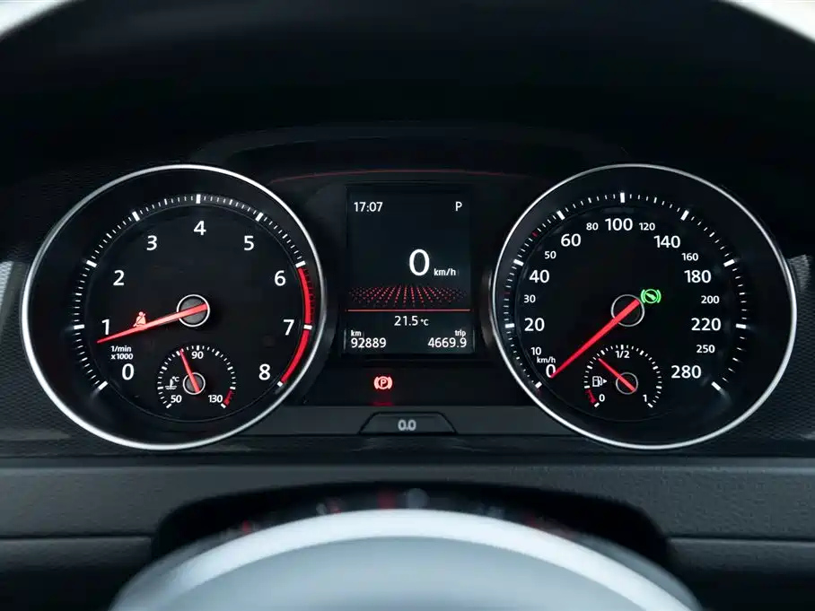 VOLKSWAGEN GOLF GTI 2016