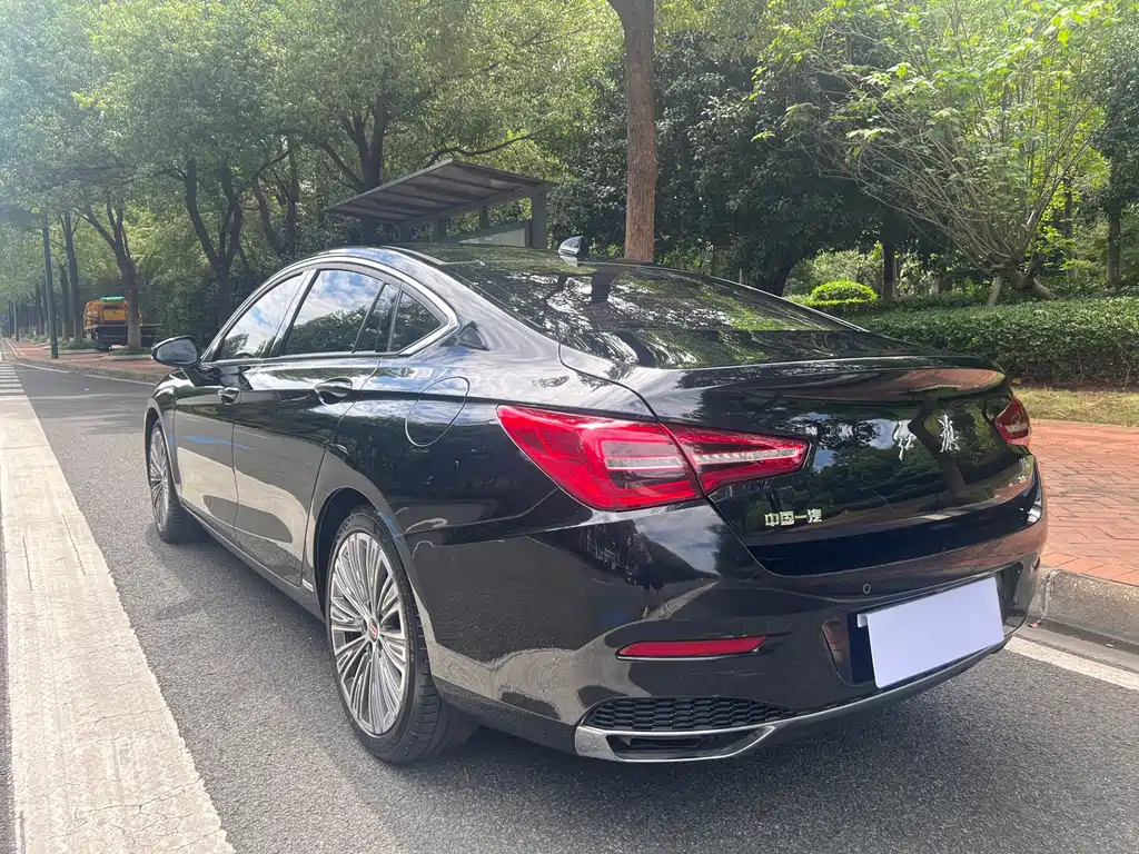 HONGQI H5 2022