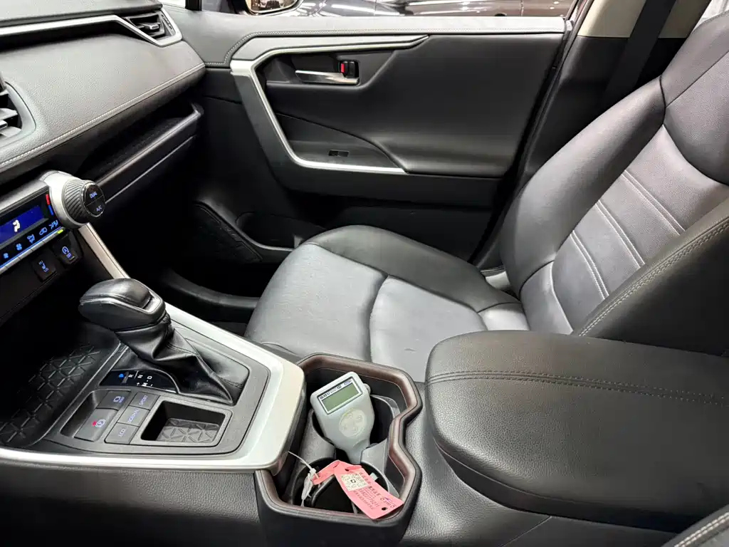 TOYOTA RAV4 RONGFANG 2022