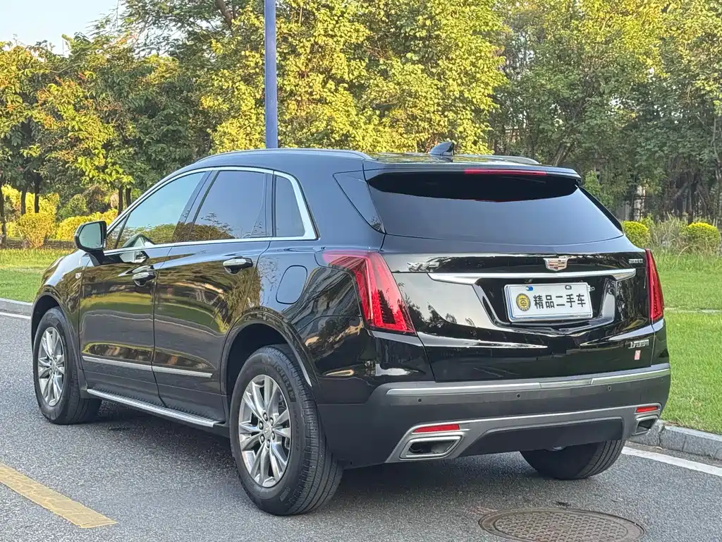 CADILLAC XT5 2021