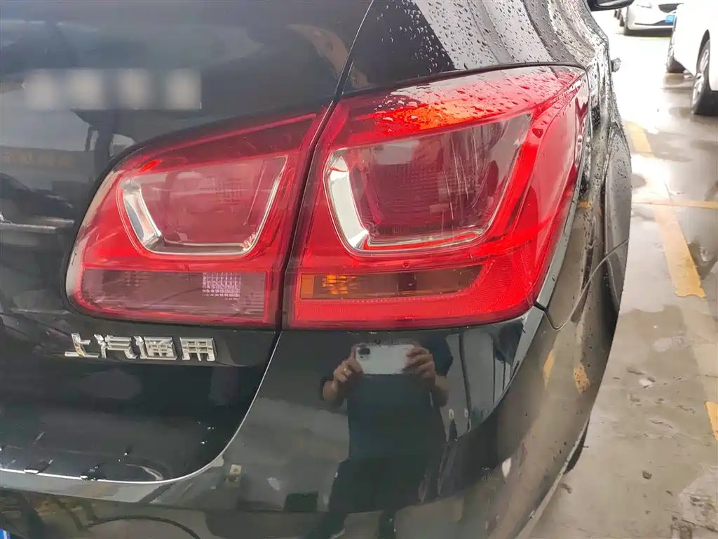 CHEVROLET CRUZE 2015