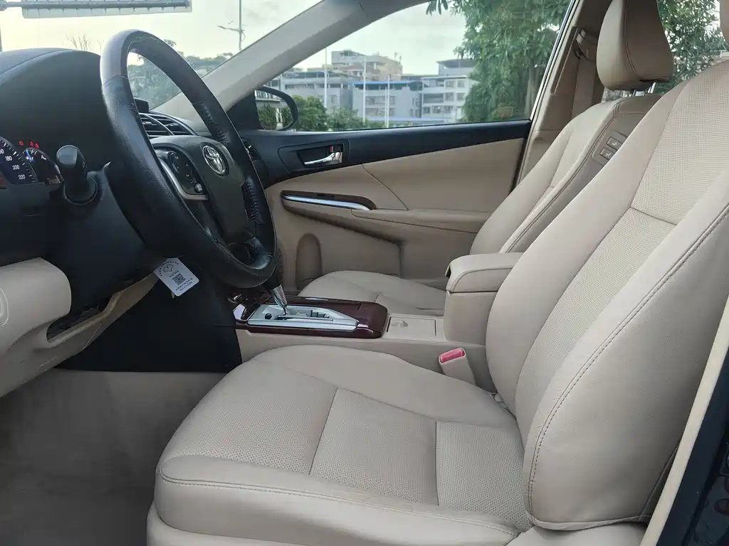 TOYOTA CAMRY 2013
