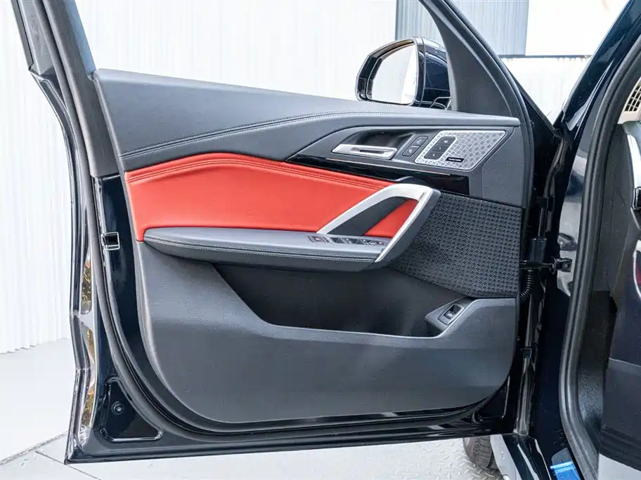 BMW X1 2025