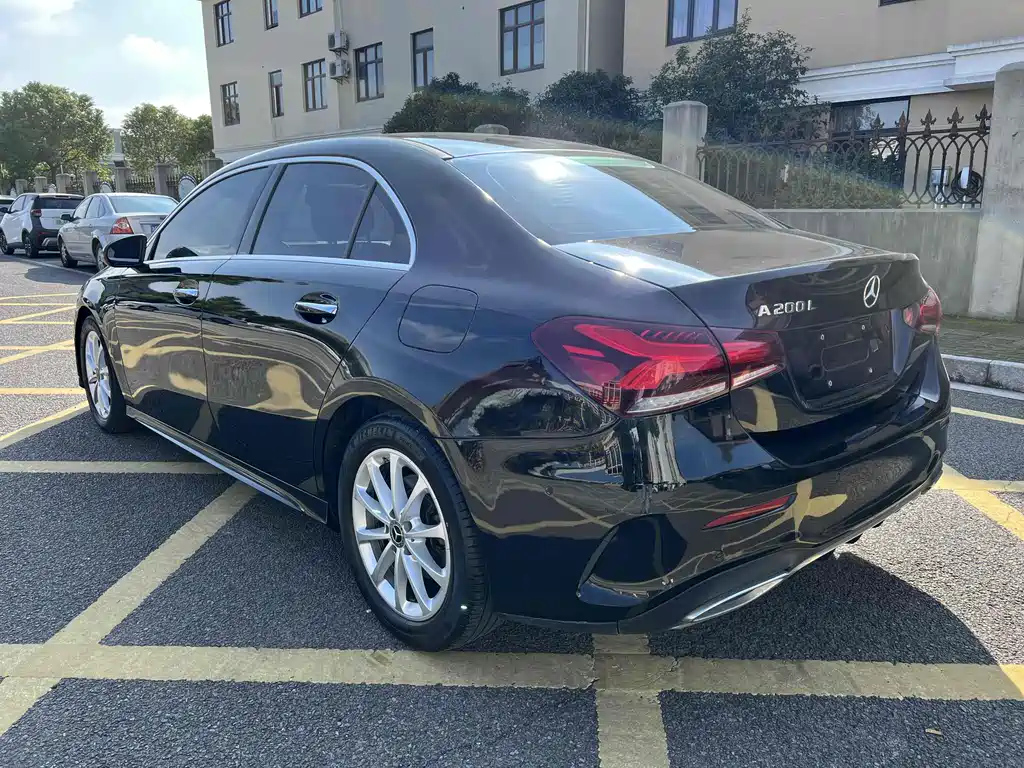 MERCEDES BENZ A-CLASS 2020