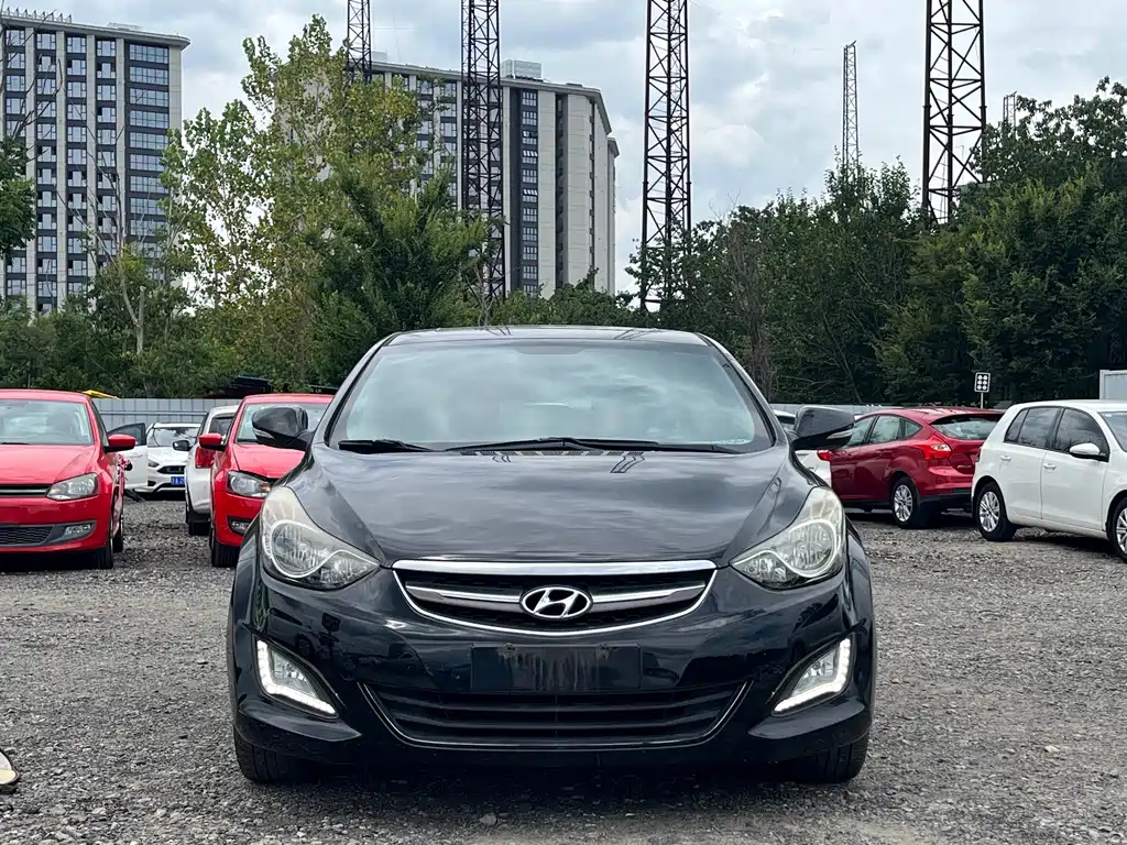 HYUNDAI ELANTRA 2015
