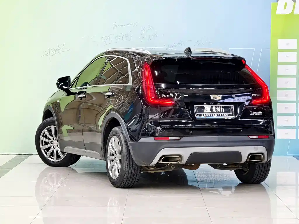 CADILLAC XT4 2019