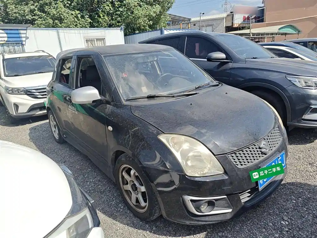 SUZUKI SWIFT 2014