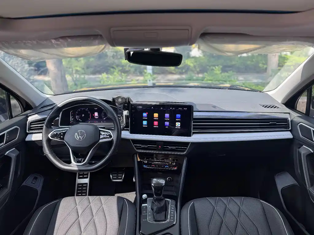 VOLKSWAGEN TIGUAN L 2022