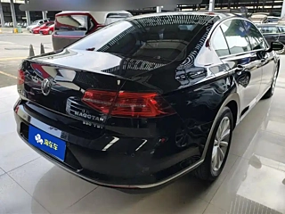 VOLKSWAGEN MAGOTAN 2017