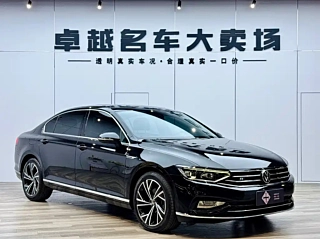 VOLKSWAGEN MAGOTAN 2022