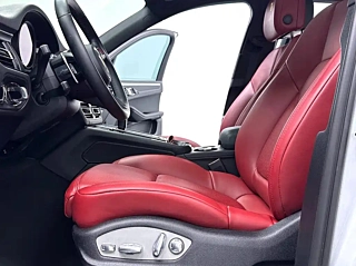 PORSCHE MACAN 2022 YEAR MACAN 2.0T 2022