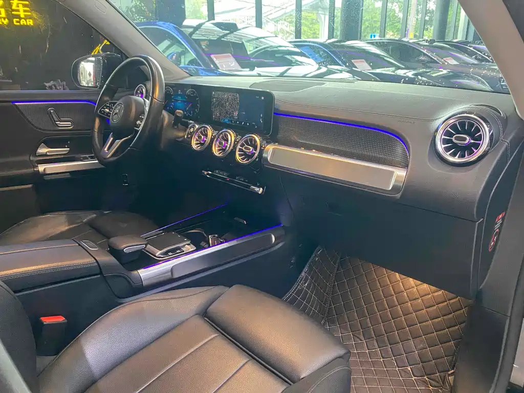 MERCEDES BENZ GLB 2020