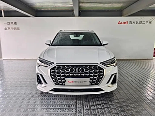 AUDI Q3  2024
