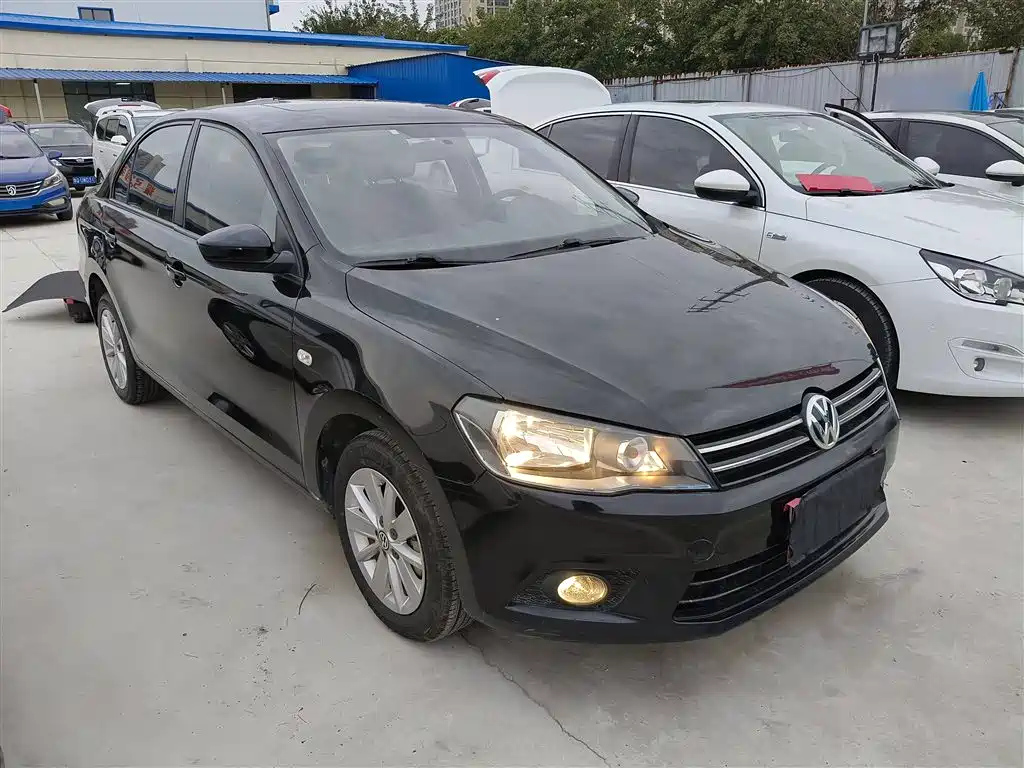 VOLKSWAGEN JETTA 2015