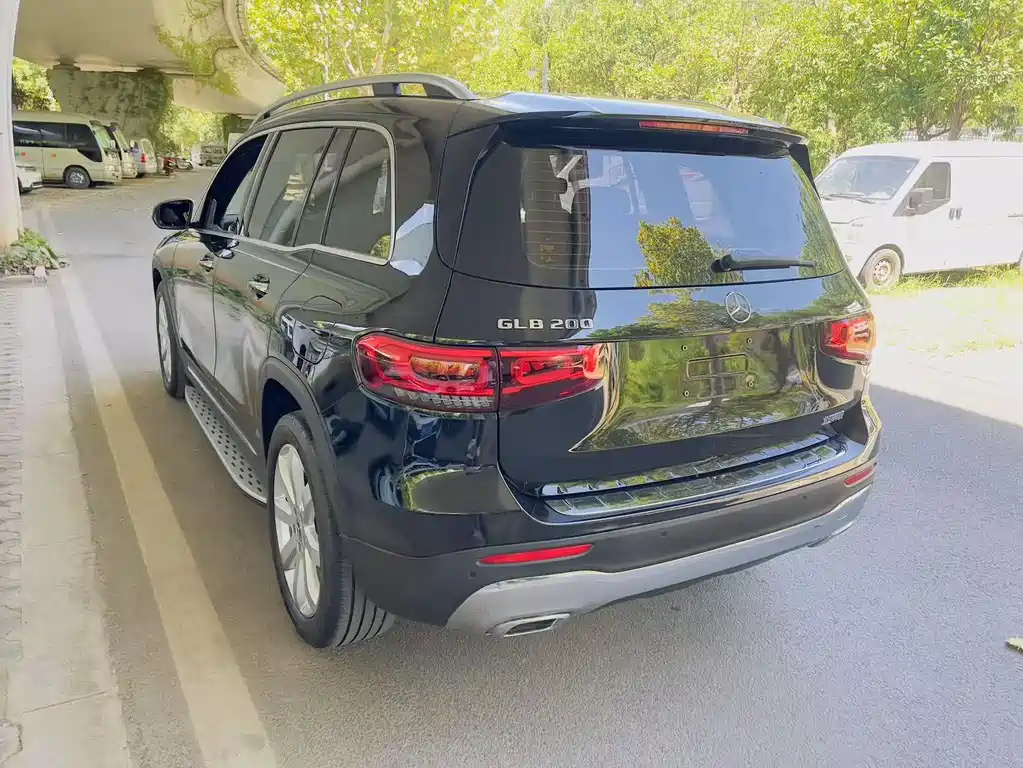 MERCEDES BENZ GLB 2020