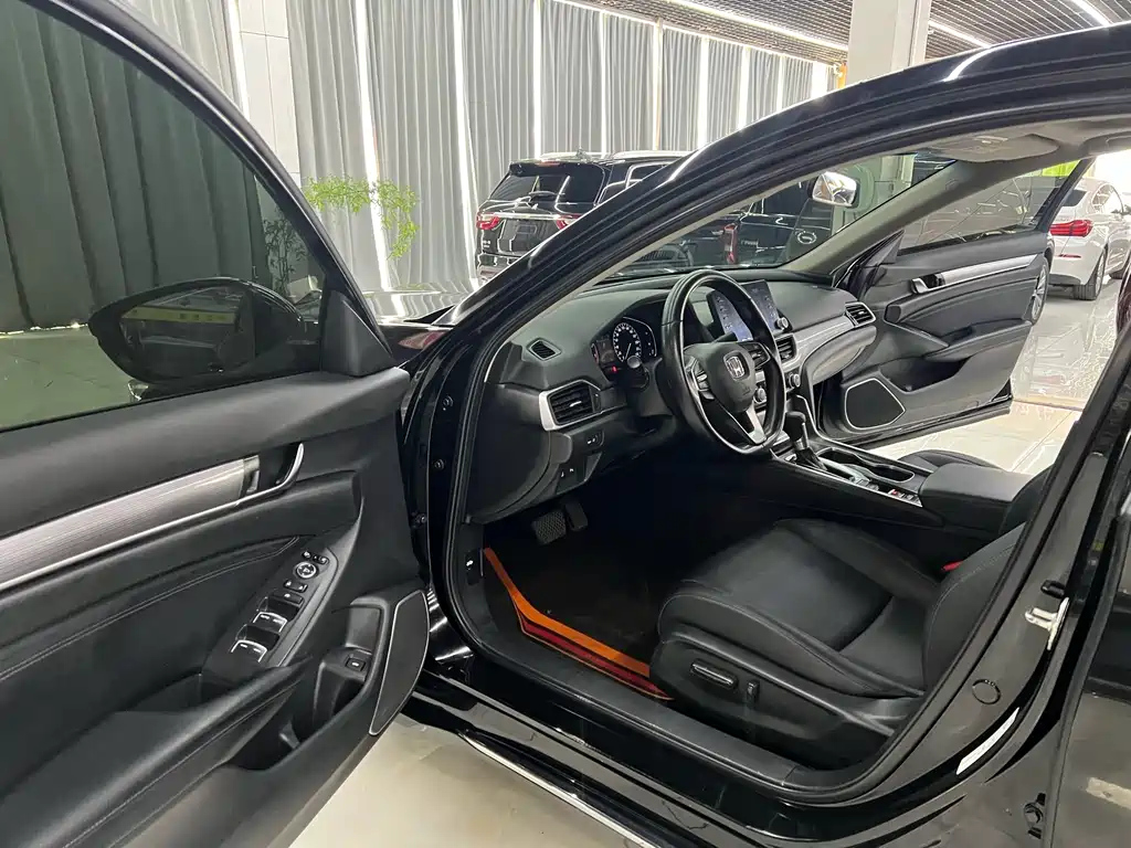 HONDA ACCORD 2018