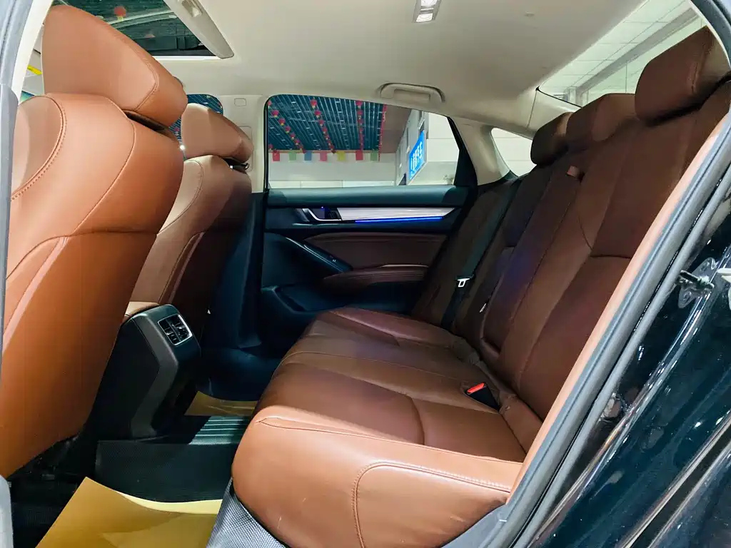 HONDA INSPIRE 2019