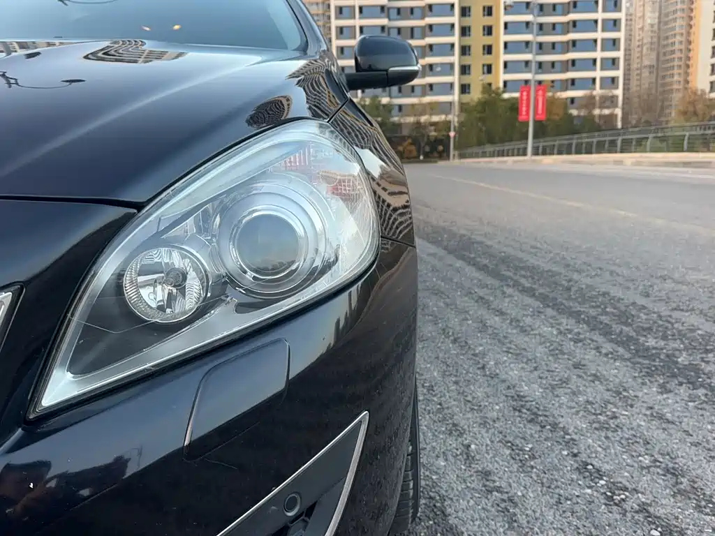 VOLVO S60 IMPORT 2013