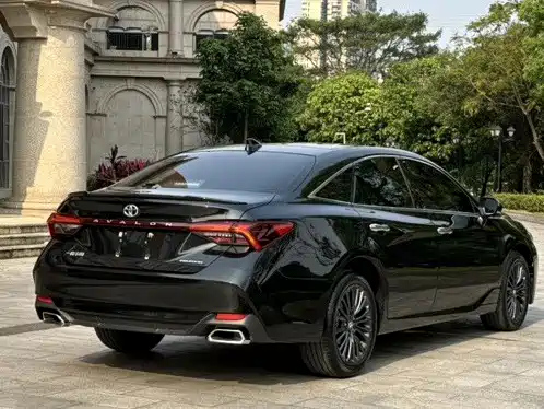 TOYOTA AVALON 2022