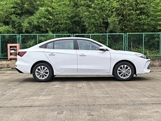 ROEWE I5  2023 YEAR 1.5L CVT DELUXE EDITION 2023