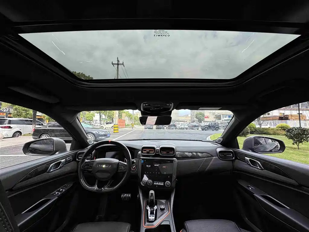 LYNK&CO 02 HATCHBACK 2022