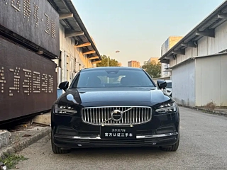 VOLVO S90 2025