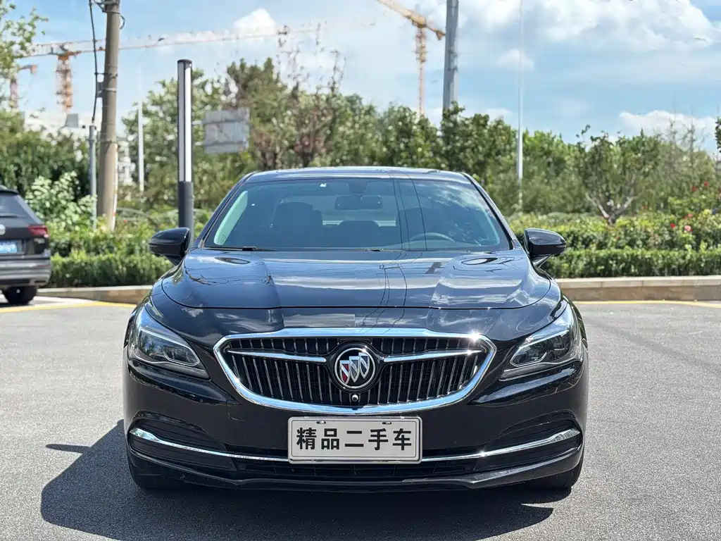 BUICK LACROSSE 2018