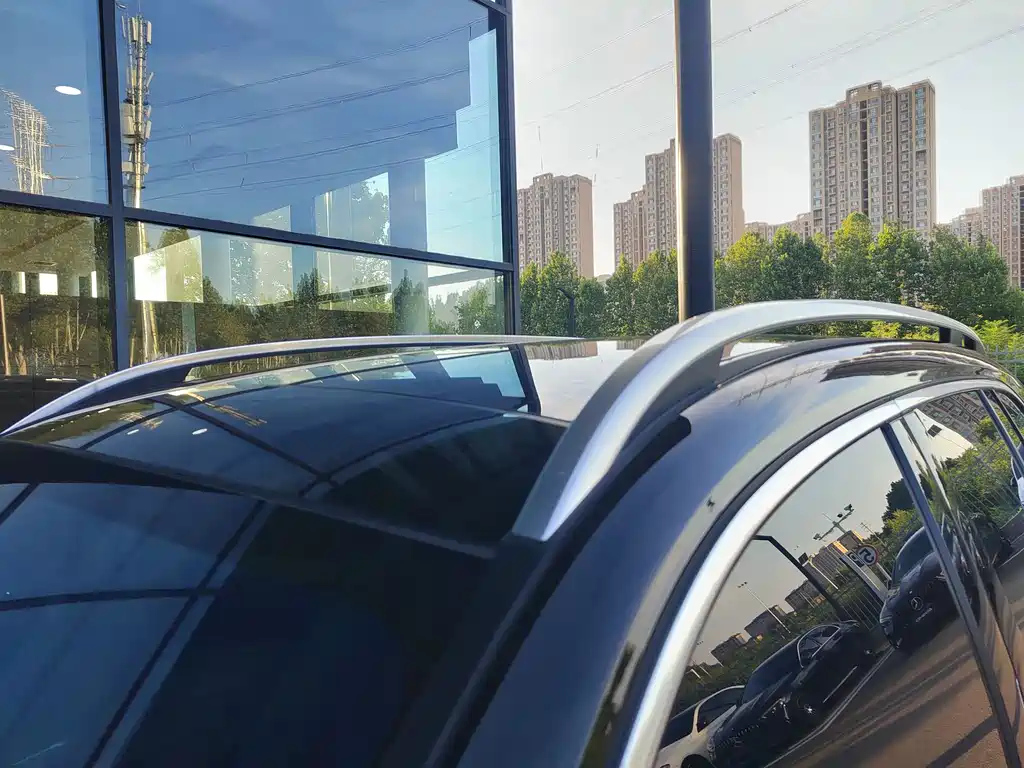 MERCEDES BENZ GLB 2023