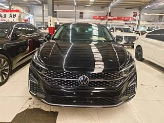VOLKSWAGEN PASSAT 2022