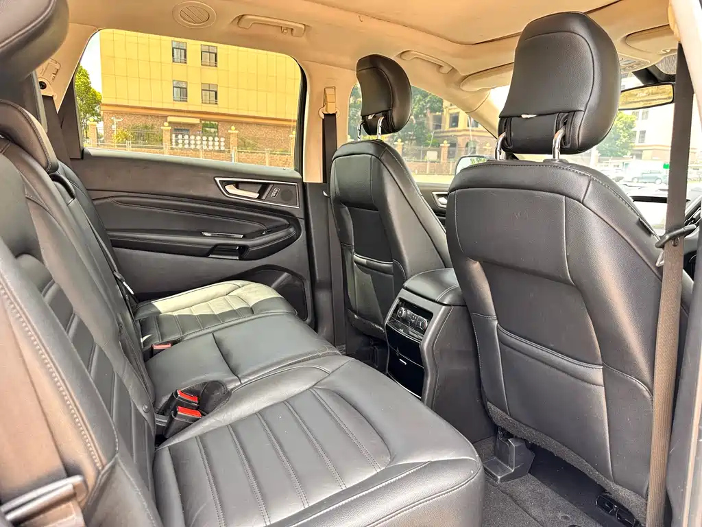 FORD EDGE 2018